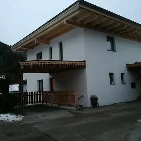 Ferienwohnung Familie Auer טולפס